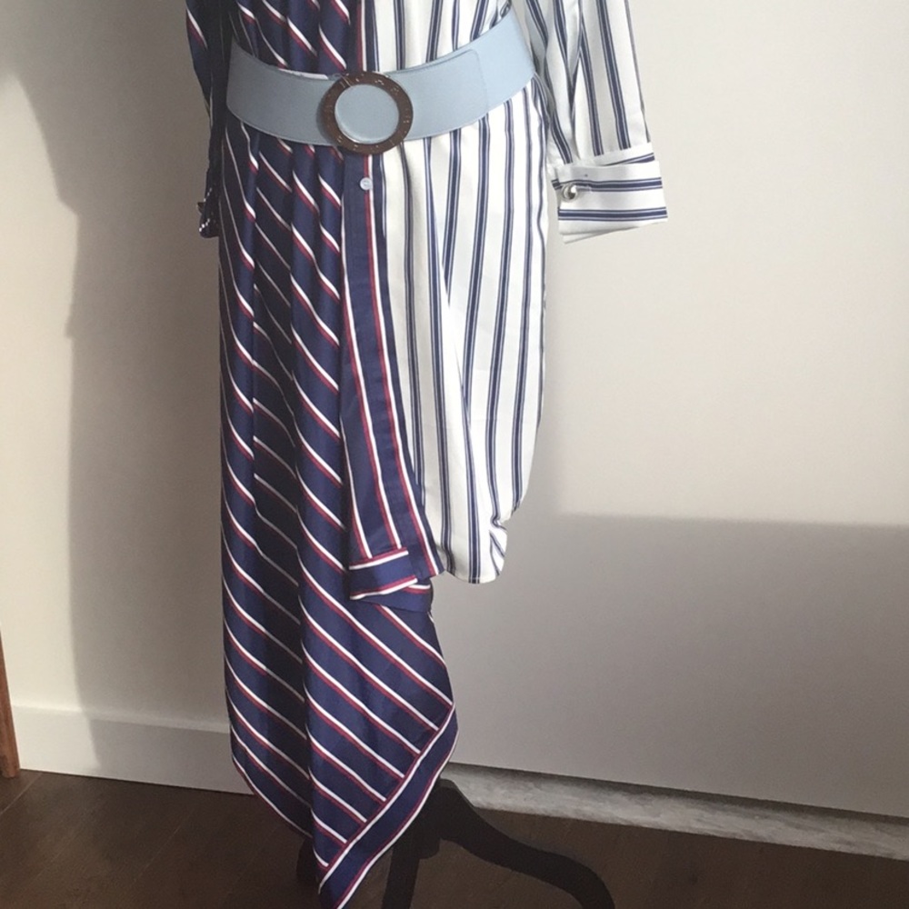 Dress - Picture 6 of 6